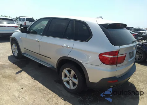 2010 BMW X5 xDrive30I z USA, uszkodzony, nr VIN 5UXFE4C52AL277595